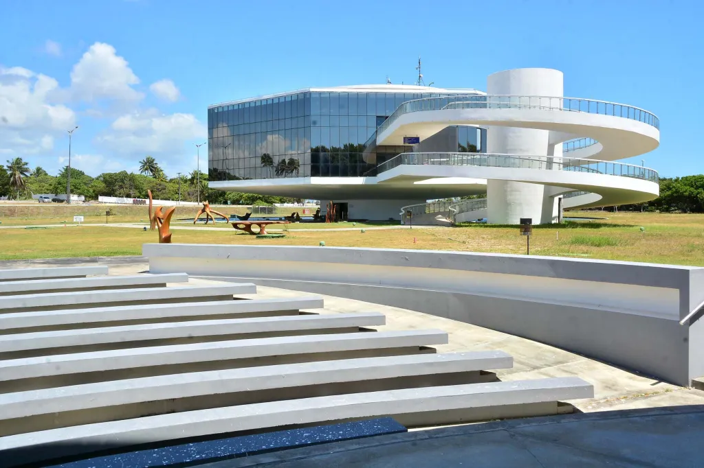 Estação Cabo Branco tem quatro exposições abertas ao público neste mês de junho